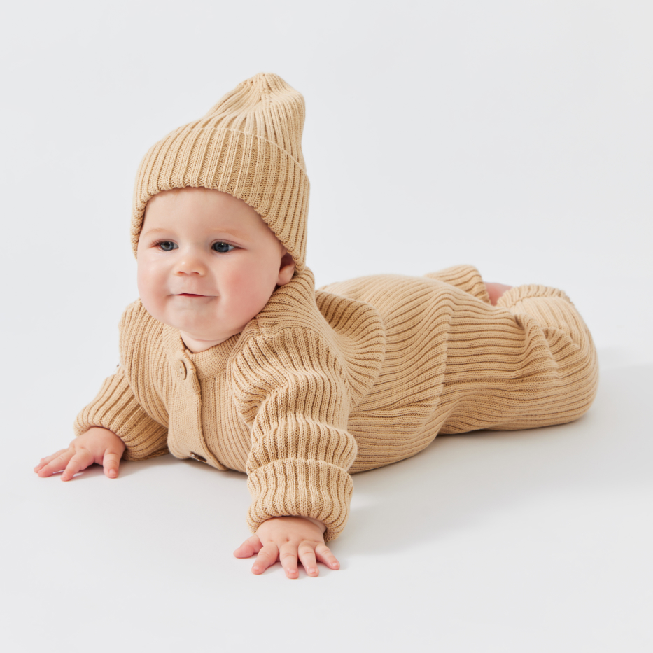 Ребенок начинает ползать