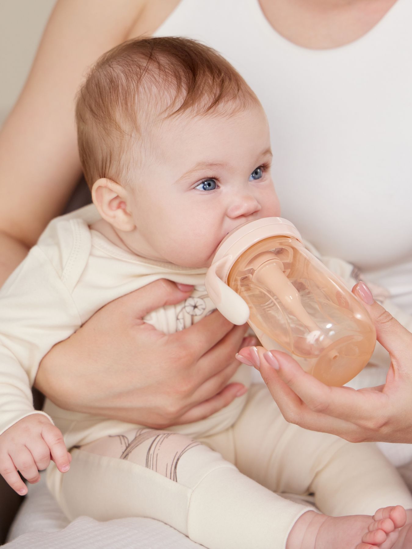 Бутылочка с ручками и силиконовой соской 300 мл. (pink)