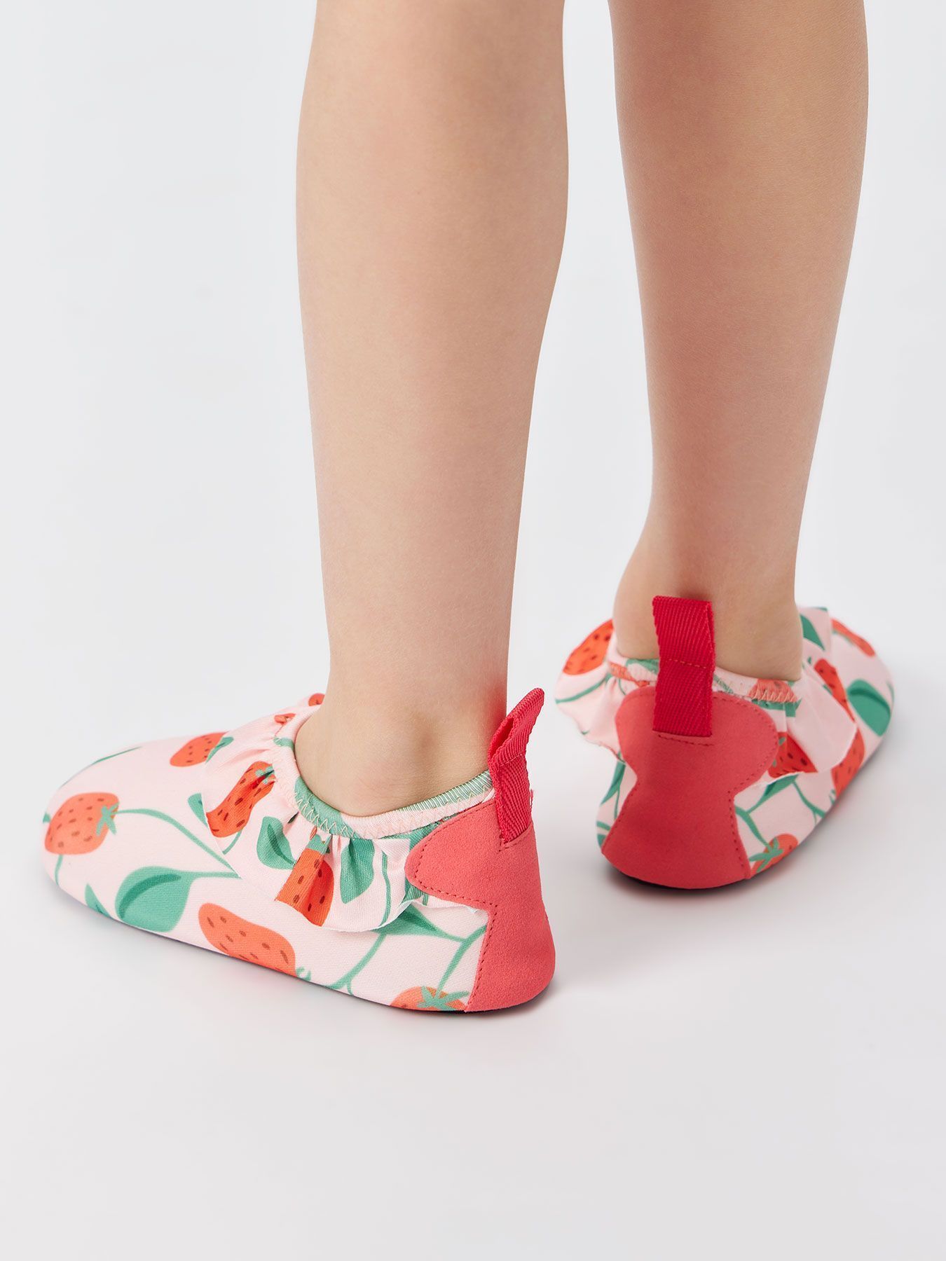 Плавательные тапочки