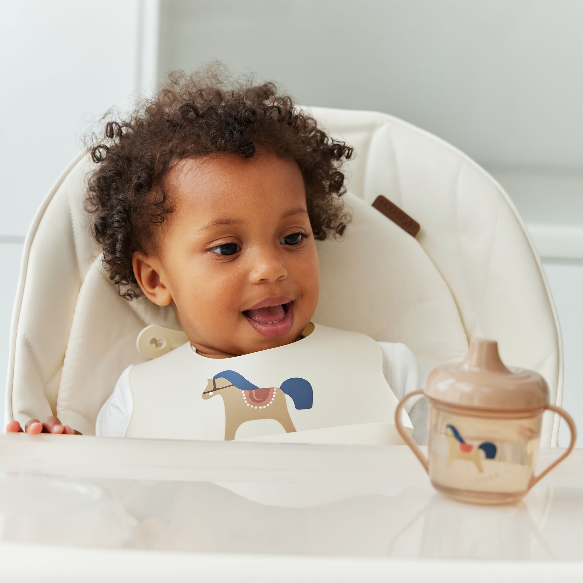 Поильник с ручками 170мл.