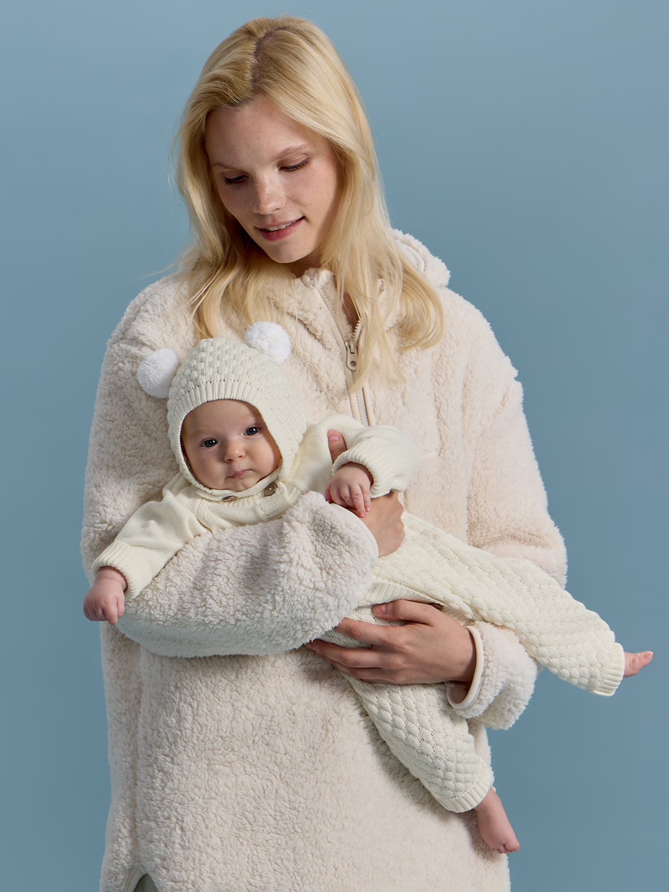 Костюм: комбинезон и шапочка