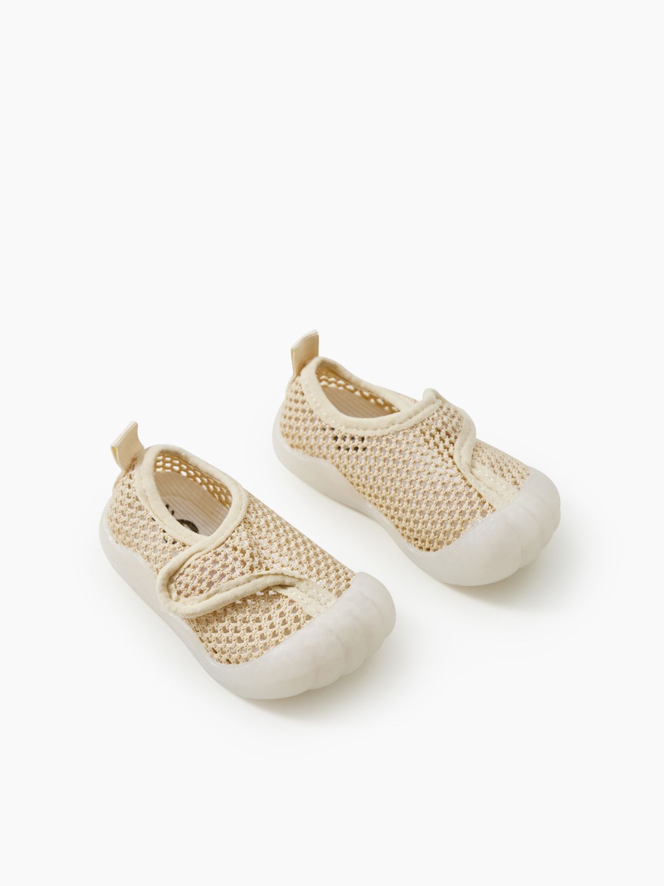 Кроссовки детские летние