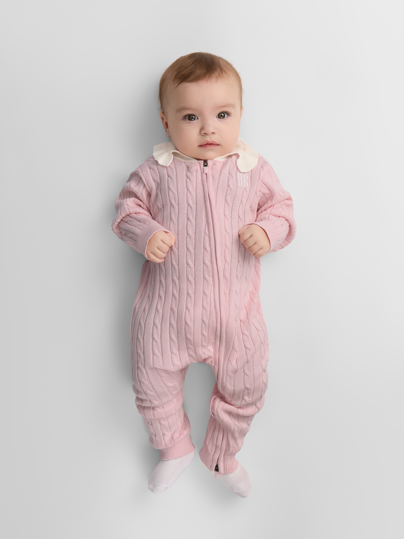 Комбинезон вязаный для малышей